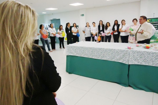 Câmara faz sessão em homenagem à mulher, Acim tem café especial para elas