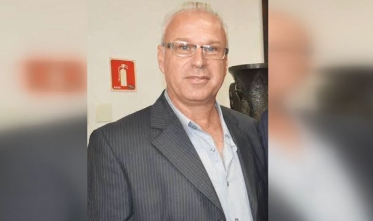 Empresário suspeito de matar prefeito de Ribeirão Bonito se entrega à polícia