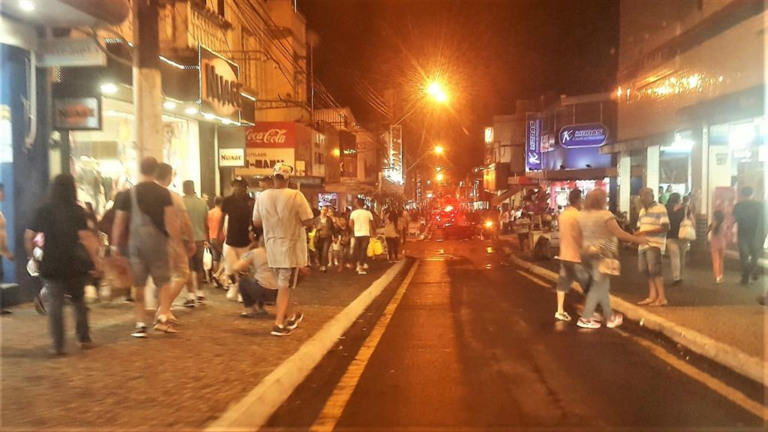 Comércio de Marília faz Black Friday com ritmo de programação para Natal