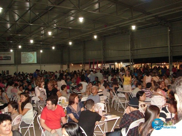 Feira da Bondade da Apae sorteia voo panorâmico