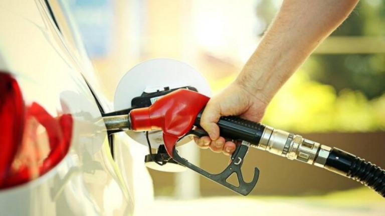 Preço do diesel mantém queda e gasolina atinge menor valor em 11 meses