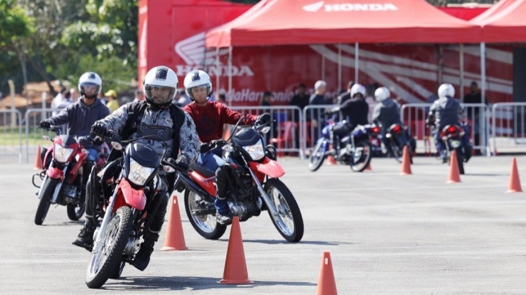 Honda não se esqueceu dos motoboys e oferece uma série de treinamentos