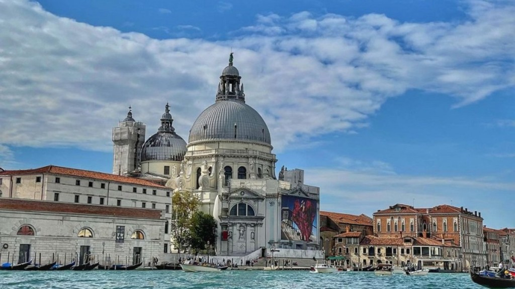 Reprodução/Instagram @annajanemelton 16.11.2022 Basílica di Santa Maria della Salute, em Veneza, na Itália.