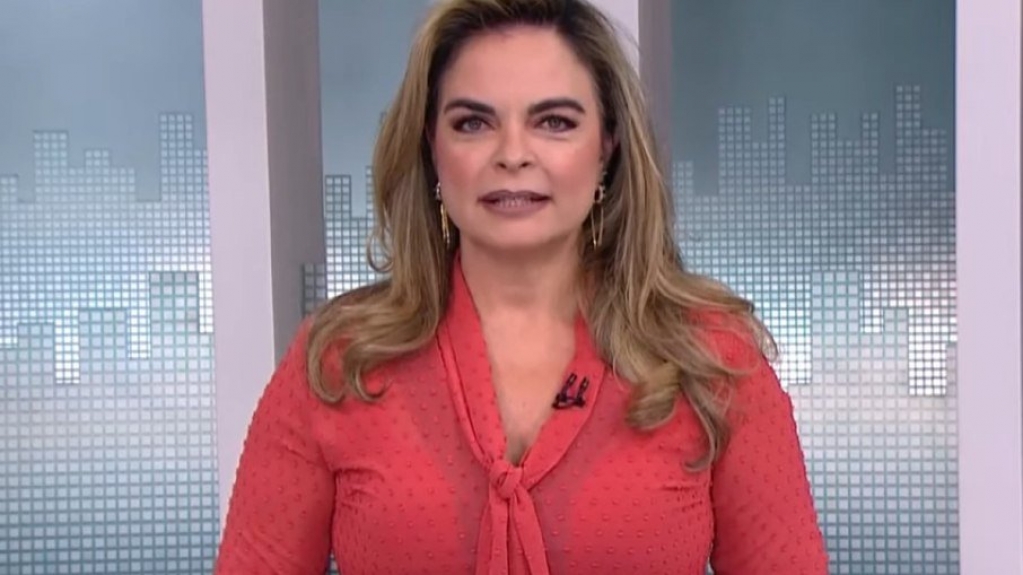 Apresentadora do Aqui Agora volta à TV após 16 anos para defender Bolsonaro Apresentadora do Aqui Agora volta à TV após 16 anos para defender Bolsonaro