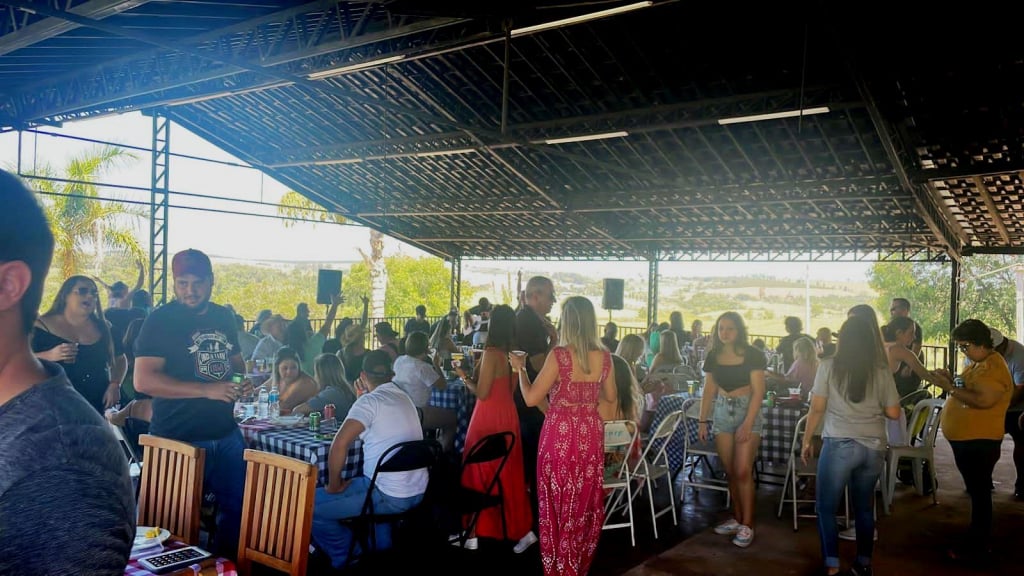 Churrascada lota e lança espaço de gastronomia aos finais de semana em Ocauçu