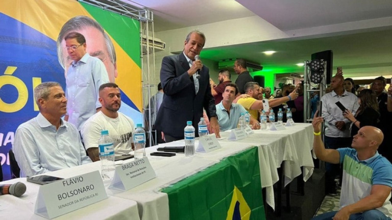 Valdemar garante apoio a Flávio Bolsonaro para a prefeitura do Rio