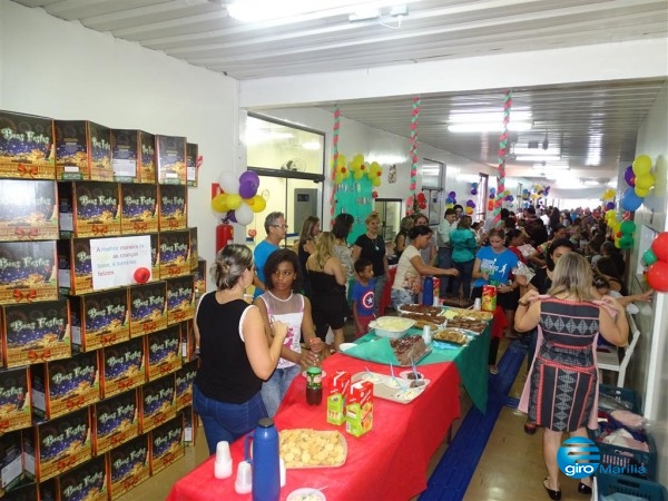 Amor de Criança entrega cadeiras e celebra ano com planos para crescer