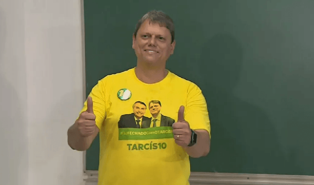 Tarcísio Freitas, ex-ministro de Bolsonaro, é eleito governador de SP