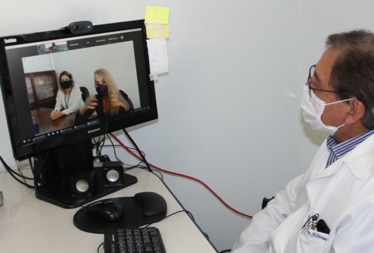 Médico de Marília orienta equipes da região para combate à Covid-19