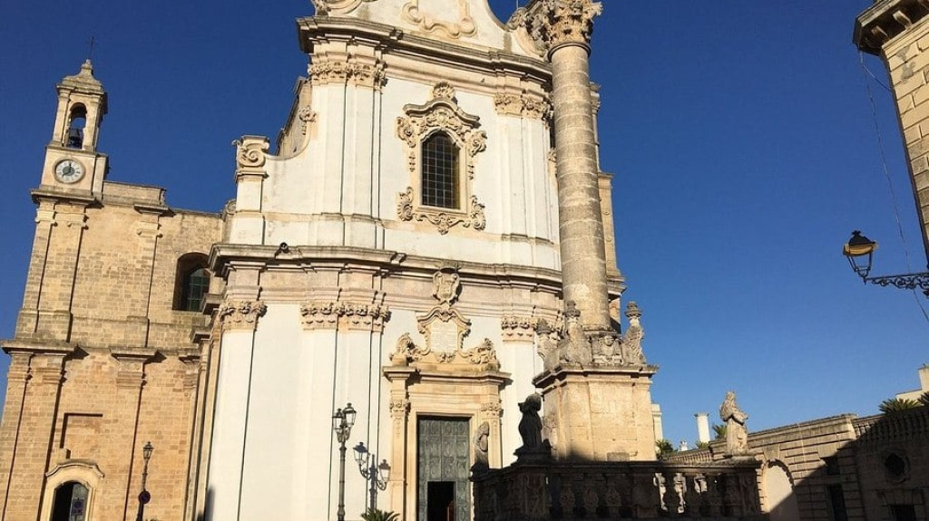 Cidade italiana paga até R$ 166 mil para novos moradores; confira