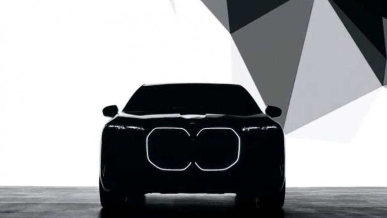 BMW confirma novo sedã elétrico i7 e revela detalhes do interior