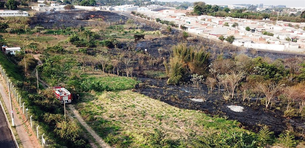 Estação ambiental recém criada tem entulho e fogo; resposta será megaplantio