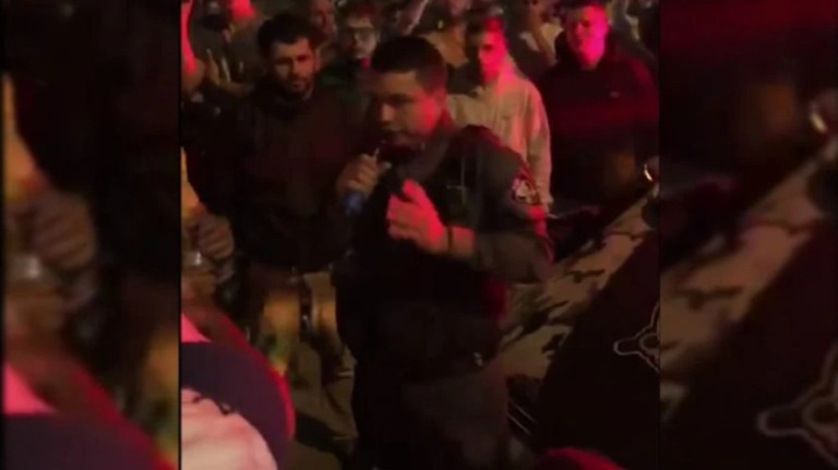Vídeo: Agente de trânsito é filmado apoiando manifestação em SC