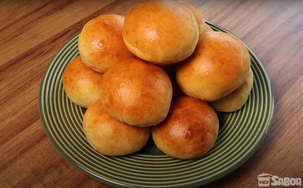 Aprenda a fazer um Pão de Batata Recheado e super fofinho