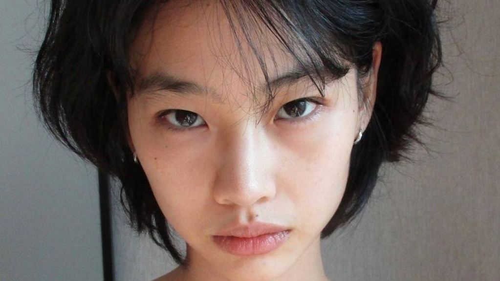 Jung Ho Yeon, de 'Round 6', se torna a atriz coreana mais seguida no Instagram Jung Ho Yeon, de 'Round 6', se torna a atriz coreana mais seguida no Instagram