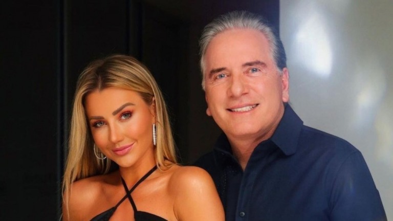 Ana Paula Siebert nega crise no casamento com Roberto Justus