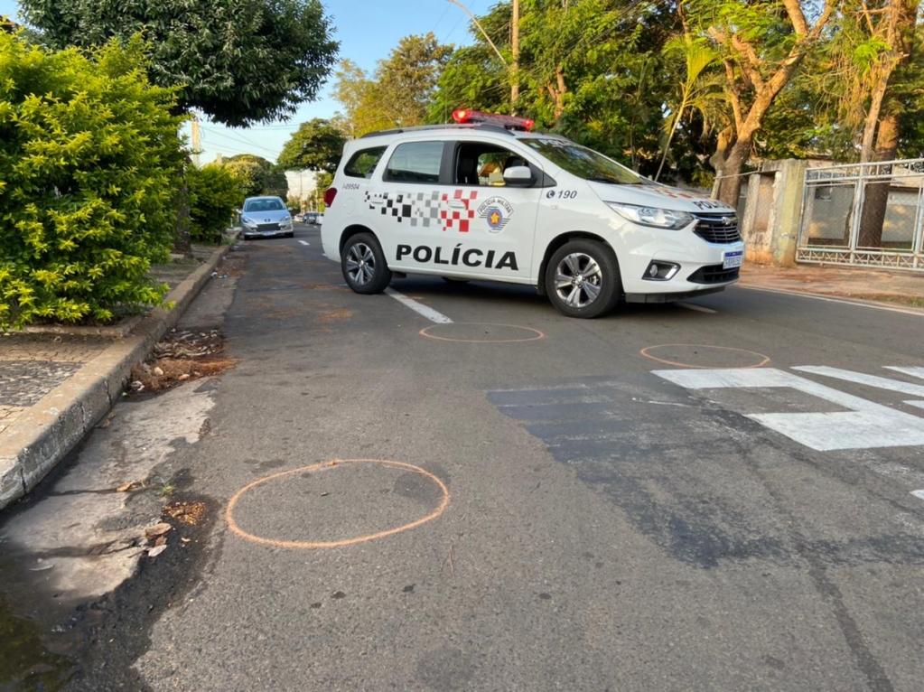 Policiais identificaram cartuchos dos disparos no local do atentado – Marcelo Moriyama/Marília Notícia