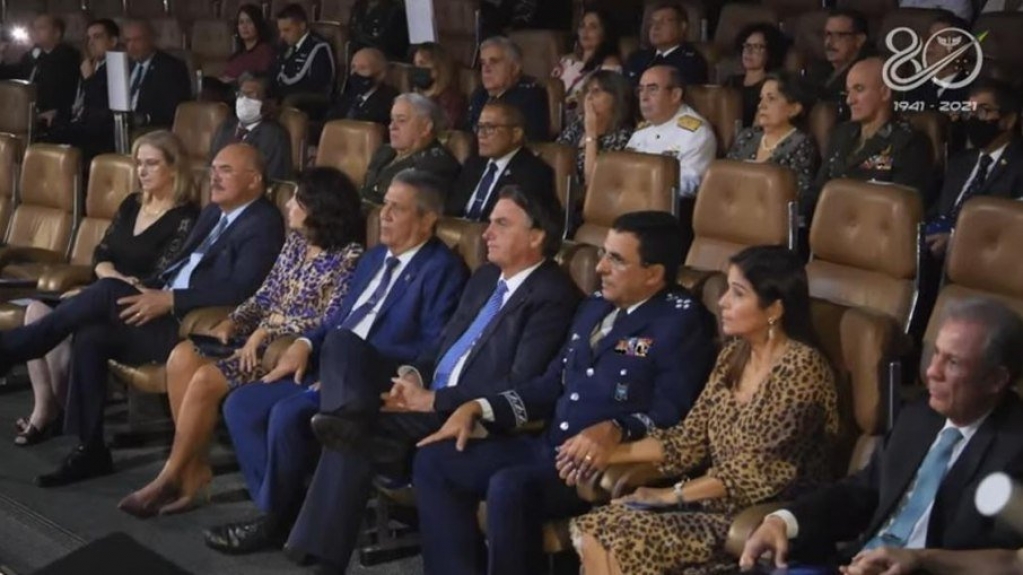 1,9 mil militares da FAB rejeitaram a vacina contra a Covid-19