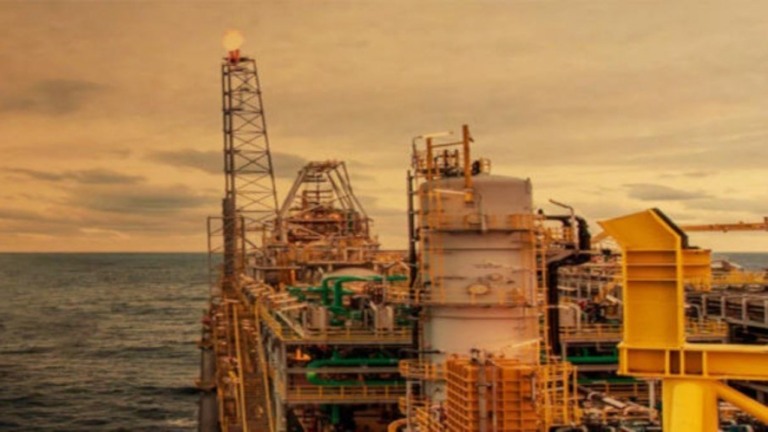 Rússia x Ucrânia: preço do petróleo tem maior alta em sete anos