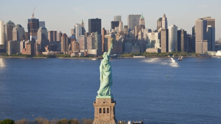 Número de vistos americanos emitidos para brasileiros cresce 19%
