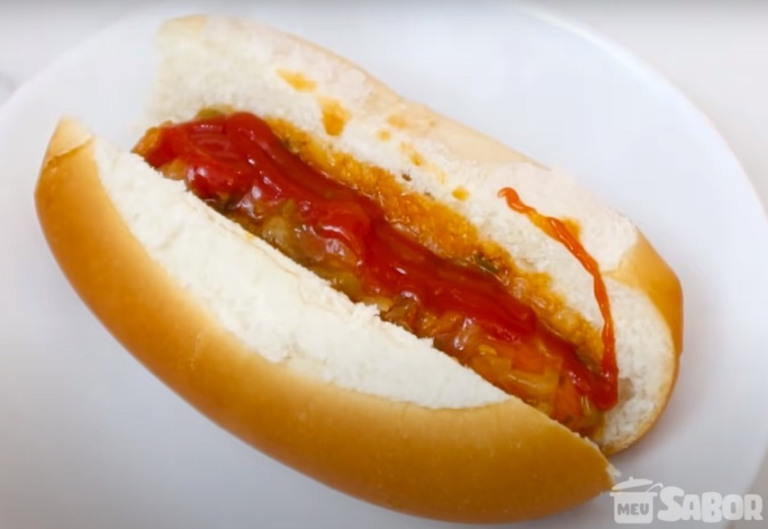 Super delicioso e fácil de fazer cachorro quente para um lanchinho especial!