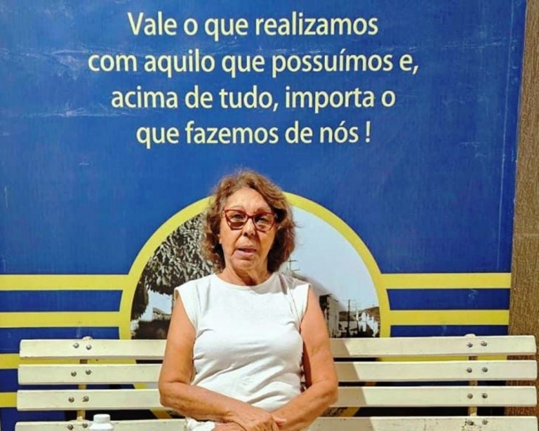 Despedida à educadora Inês Kobayashi tem homenagens de família, amigos e ex-alunos