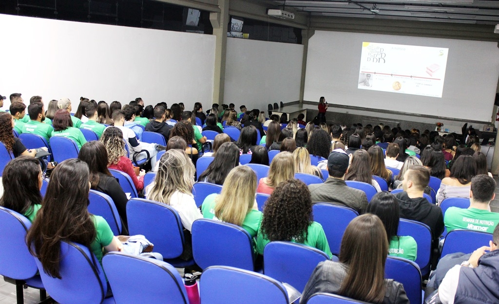 Acadêmicos de Nutrição participam de workshops, palestras e Festival do Coffee