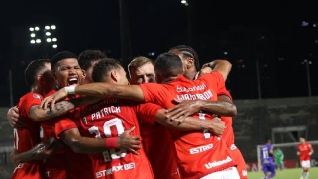 Inter vence o Metropolitanos e assume liderança de grupo na Libertadores