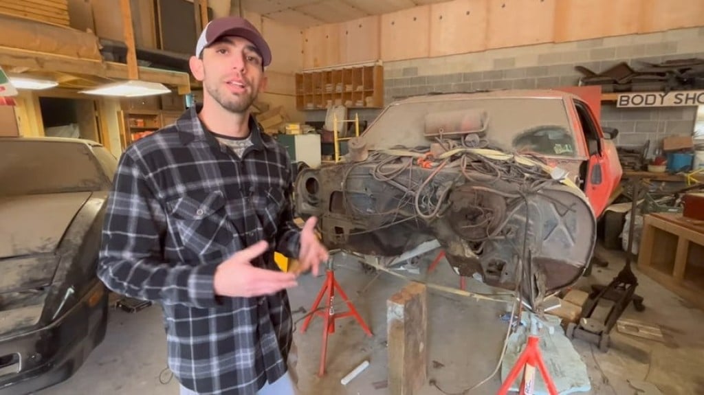 Chevrolet Camaro 1969 é encontrado nos EUA após ficar 28 anos parado