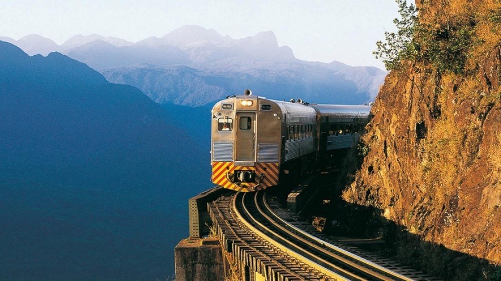 Viagem de trem para Morretes: o que explorar nas cidades próximas