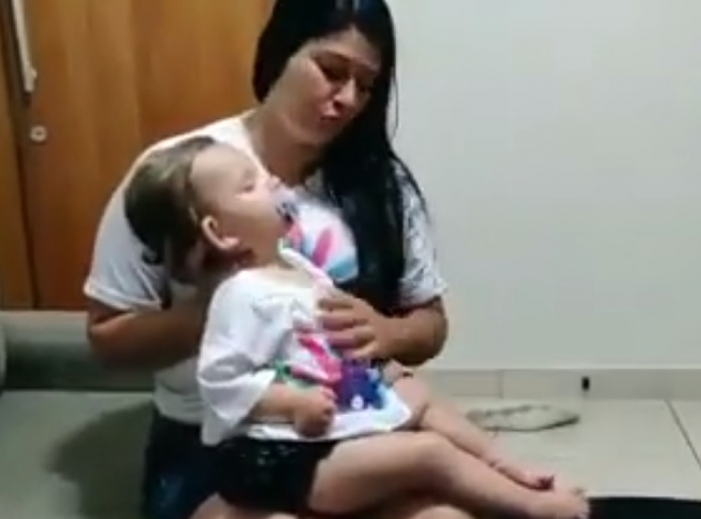 Todos pela Valentina - Campanha ajuda criança para tratamento nos EUA