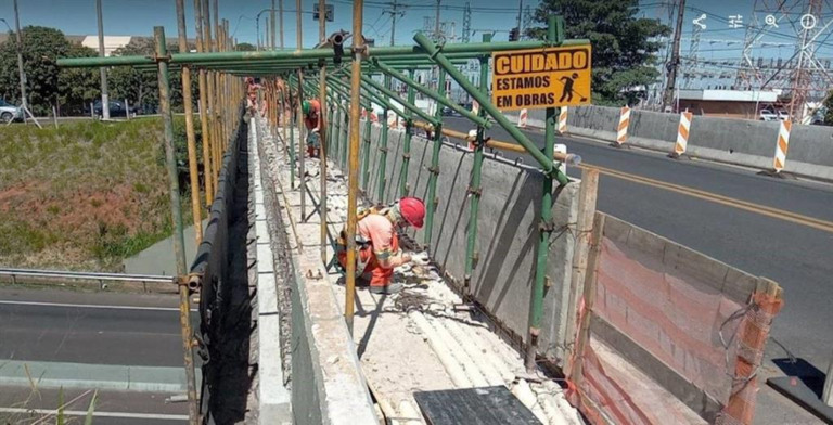 Obra provoca operação Pare e Siga em viaduto da rua Bassan