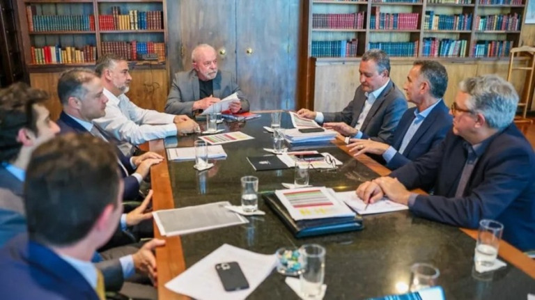 Governo Lula envia R$ 430 milhões para enfrentamento da estiagem no RS