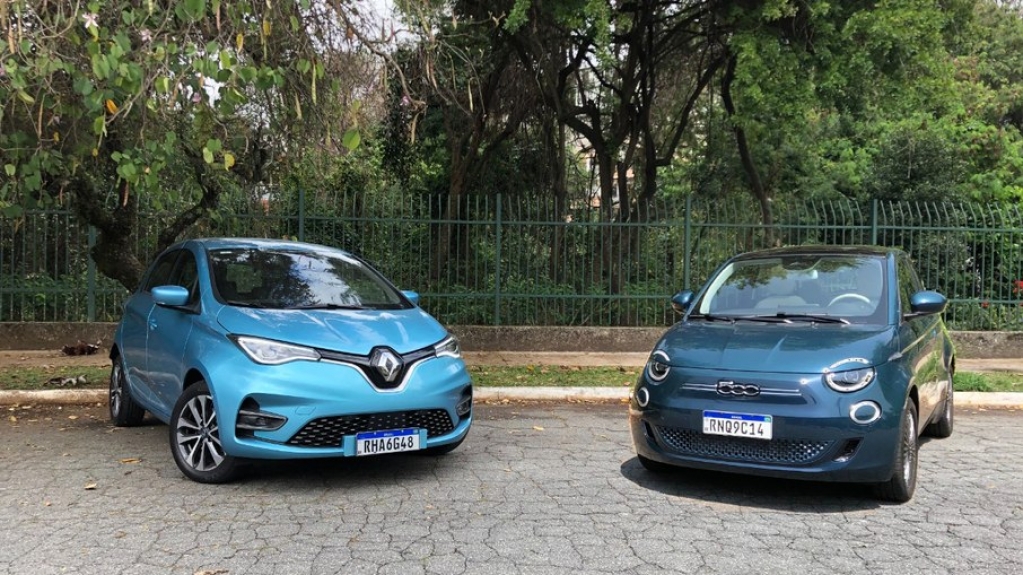 Fiat 500e e Renault Zoe travam duelo de elétricos pequenos