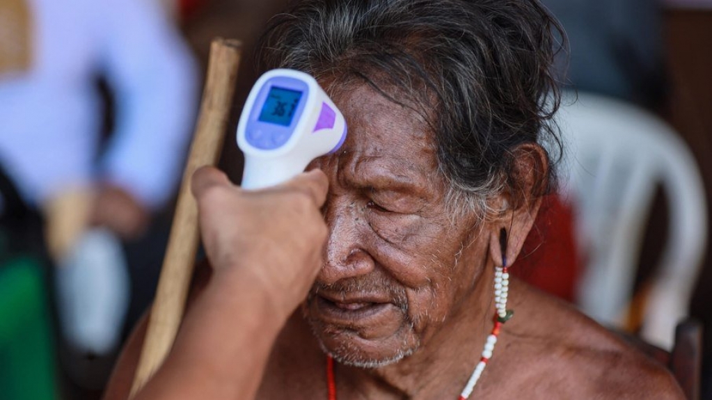 Brasil registra 433 mortes em 24h; média móvel indica estabilidade Brasil registra 433 mortes em 24h; média móvel indica estabilidade