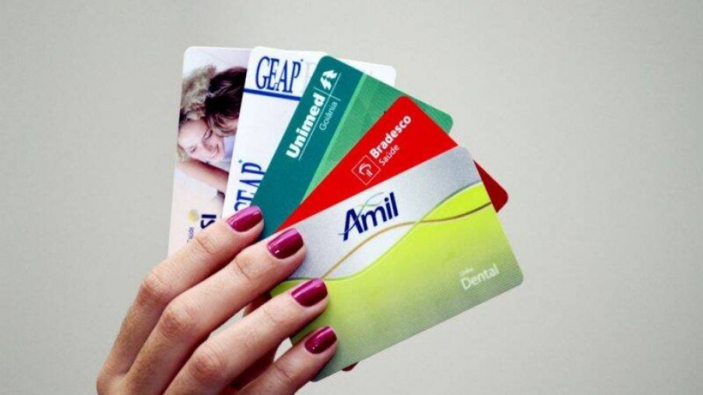 Planos acionam Justiça por ressarcimento com remédios fora da Anvisa