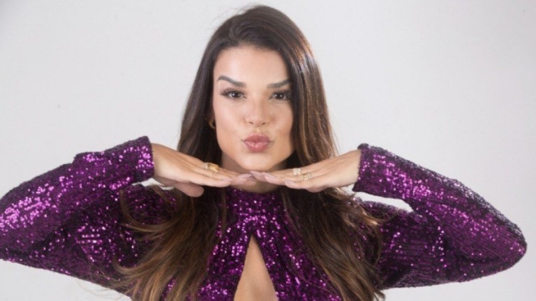 Mari Antunes celebra 20 anos do Babado Novo: "Nunca quis ser Claudia"