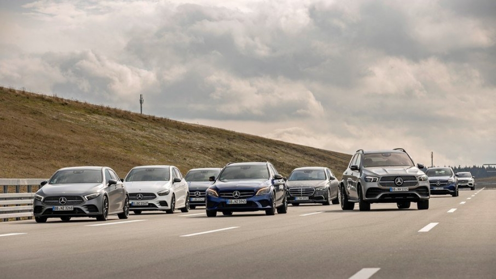 Mercedes Classe S  poderá ser guiado sem as mãos nos EUA e China