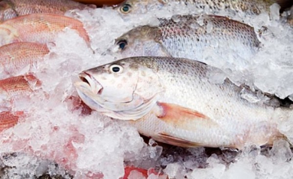 Supermercados orientam consumo de peixes para economizar