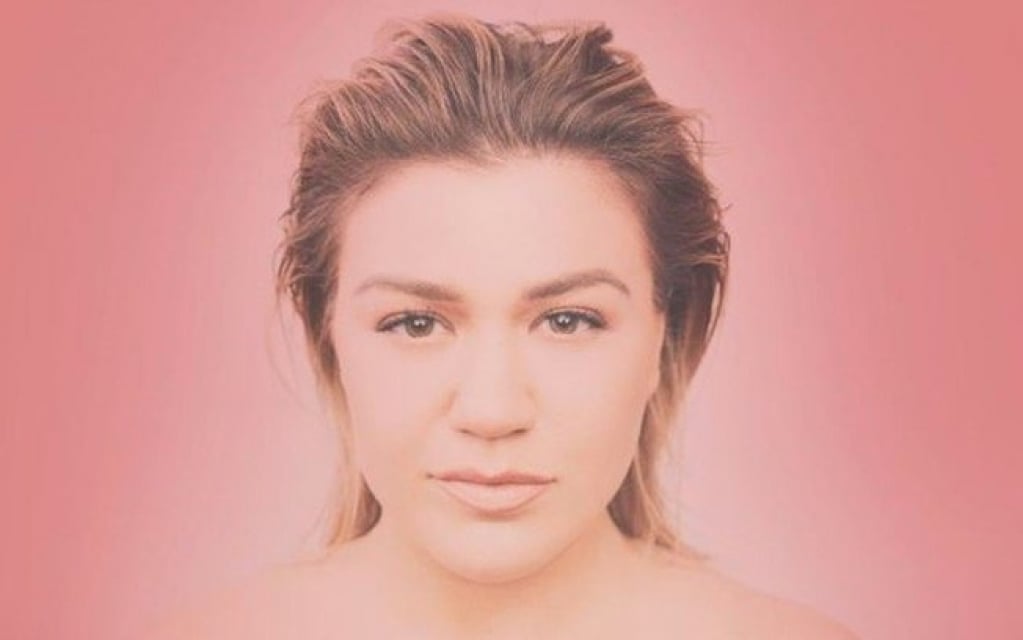 Kelly Clarkson pagará pensão de R$ 1 milhão para ex-marido Kelly Clarkson pagará pensão de R$ 1 milhão para ex-marido