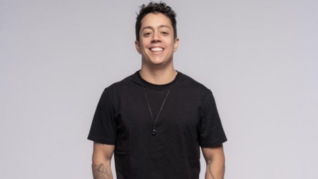"Tenho a sorte de ter feito show com meus ídolos", diz humorista Renato Albani "Tenho a sorte de ter feito show com meus ídolos", diz humorista Renato Albani
