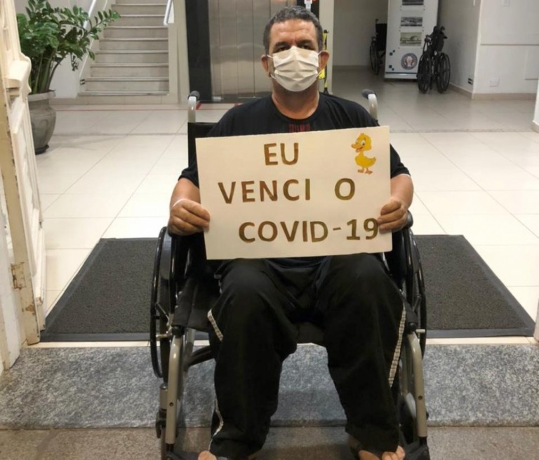 Família relata fé e superação em alta de paciente intubado com Covid em Marília