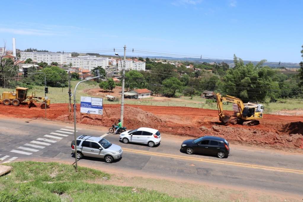 Urbanização na estrada do Pombo deve terminar em sete meses, no próximo mandato