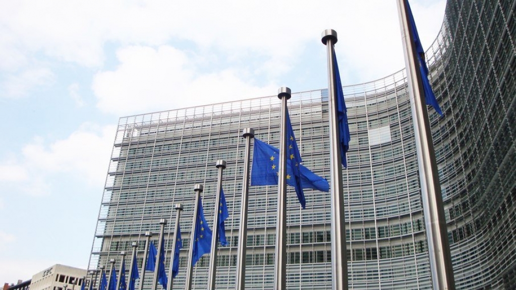 UE vai emitir títulos para reestruturar Ucrânia