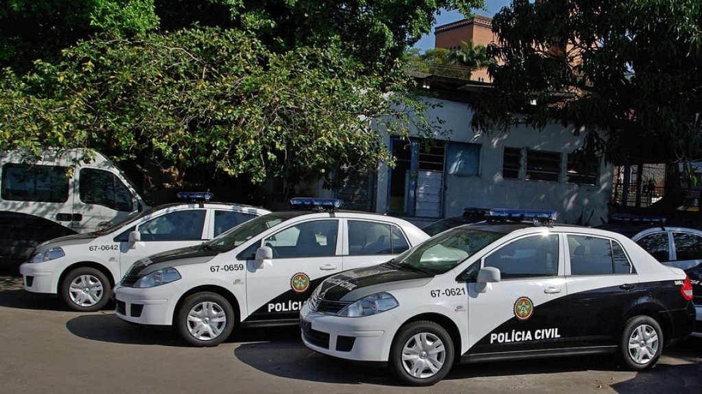 PolÃcia Civil do RJ abre concurso público com salários a partir de R$ 18,7 mil PolÃcia Civil do RJ abre concurso público com salários a partir de R$ 18,7 mil