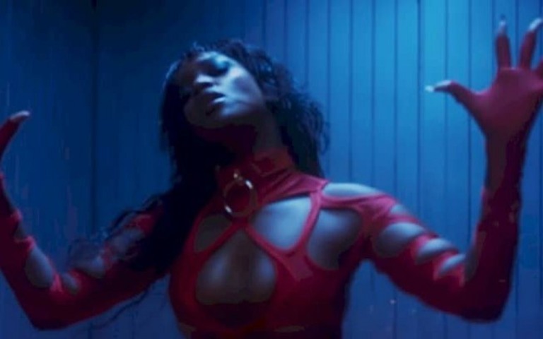 IZA lança remix de "Sem Filtro" com Luccas Carlos