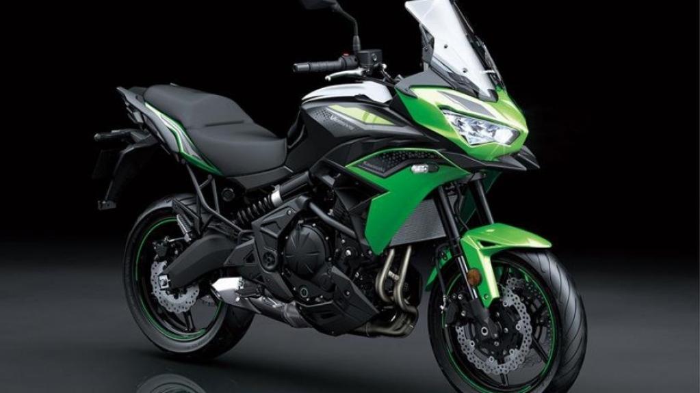 Kawasaki Versys 650 ganha reestilização na linha 2022