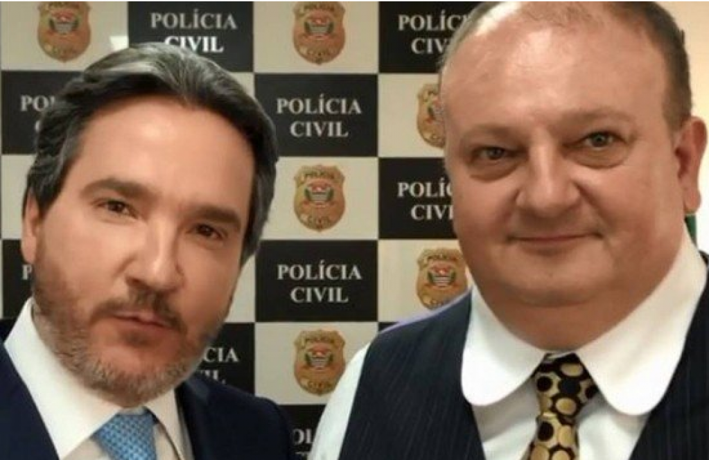 Delegado Roberto Monteiro, responsável pelo caso, com o chef Eric Jacquin