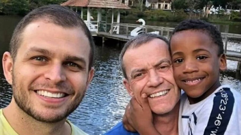 Promotor indenizará senador por homofobia