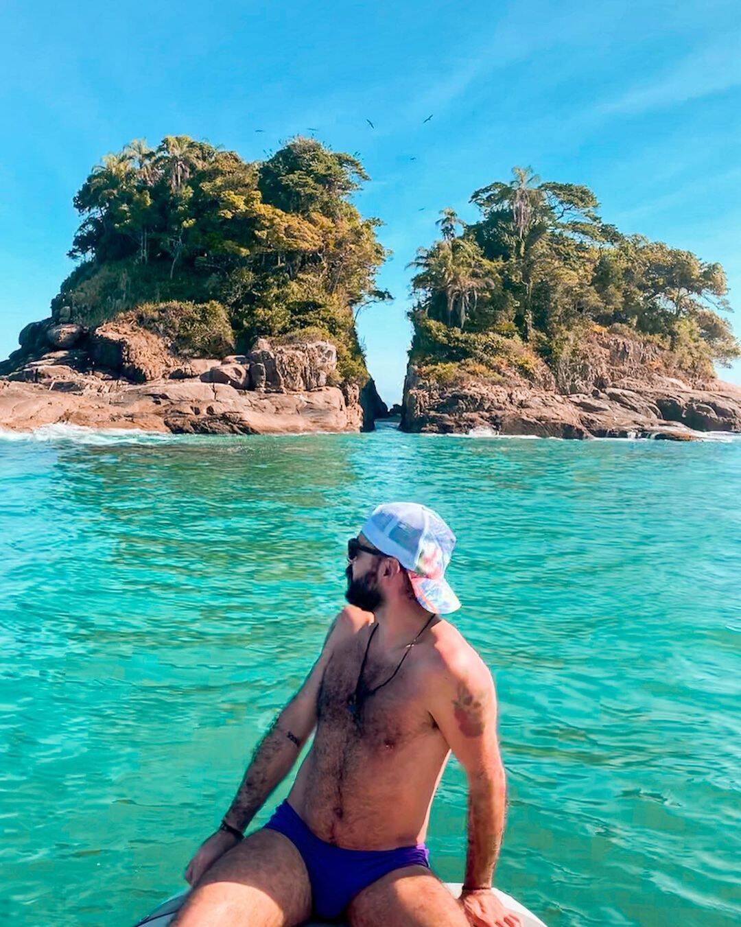 "É uma experiência única poder ver essa paisagem de pertinho mesmo do mar", diz Felipe. Foto: Instagram/@goabilio